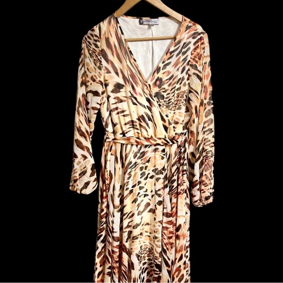 JLO long dress with slits and leopard print, Sz M Leopard Print Maxi Dress - Picture 4 of 9